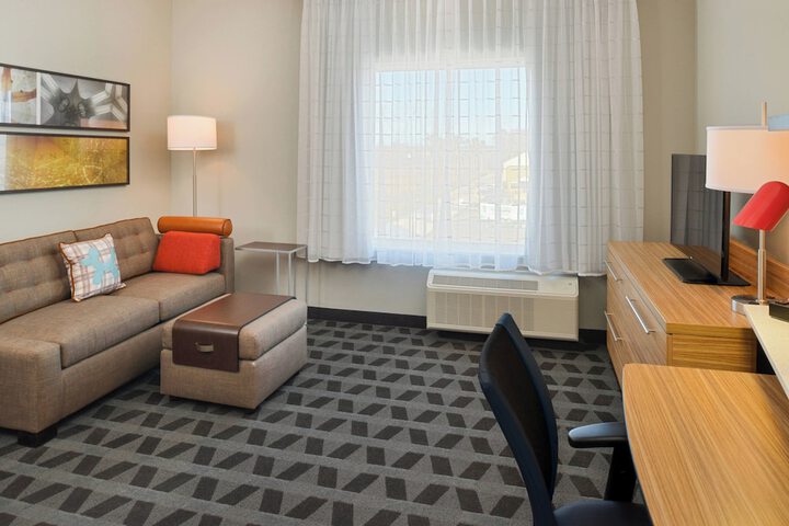 Room 11 of 33