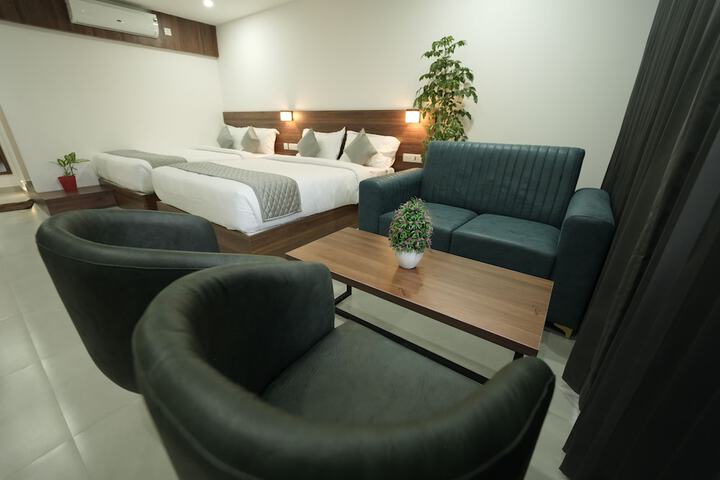 Room 15 of 18