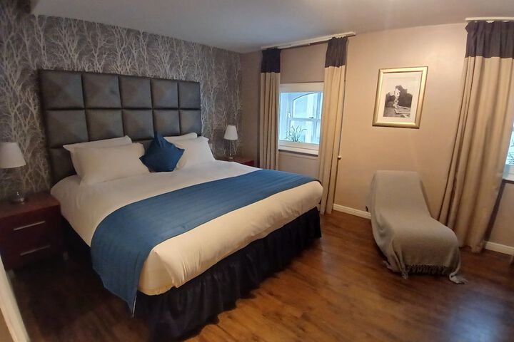 Room 114 of 182