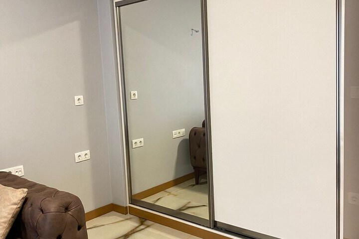 Room 11 of 23