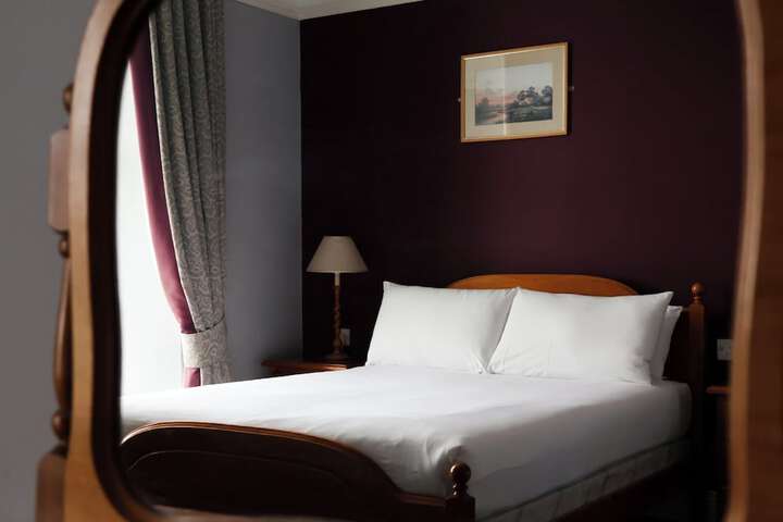 Room 16 of 49