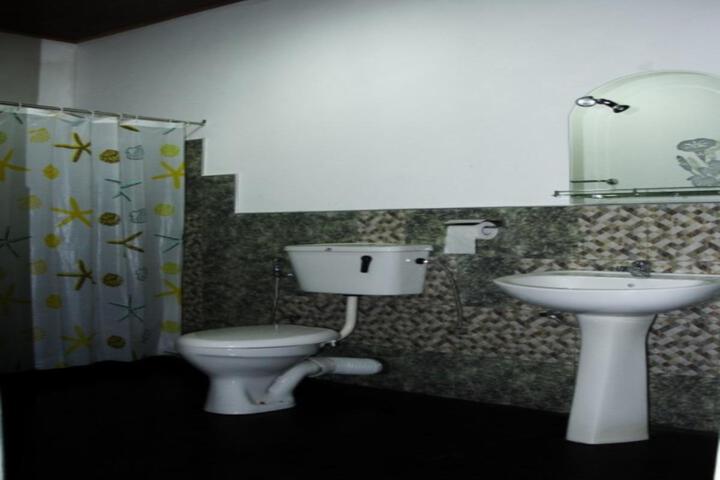 Why Not Garden Hotel