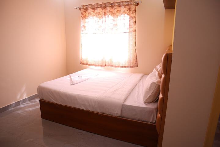 Room 4 of 22