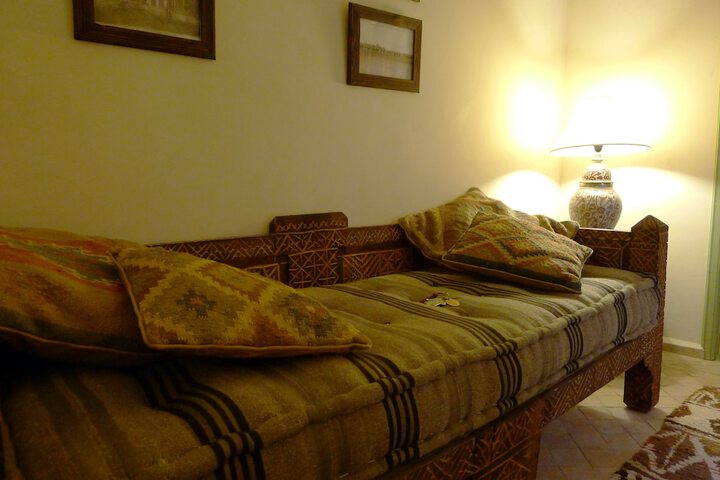 Room 42 of 119