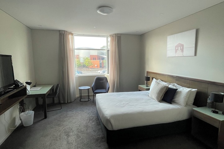 Room 41 of 102
