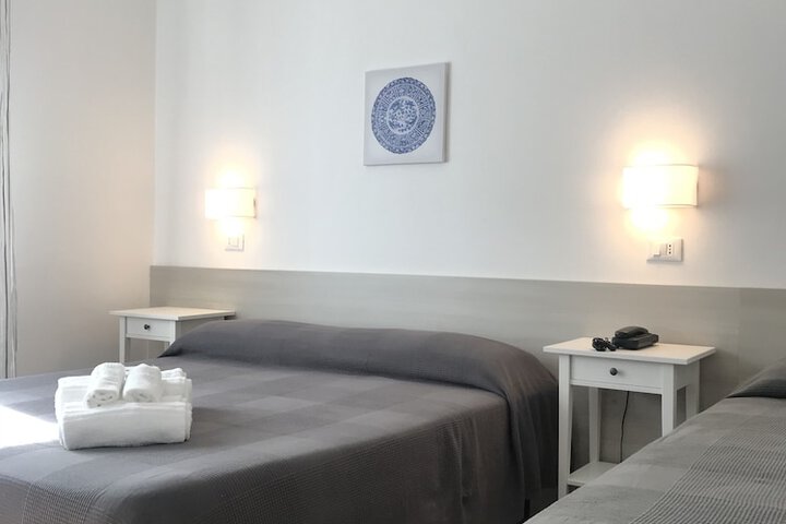 Room 30 of 51