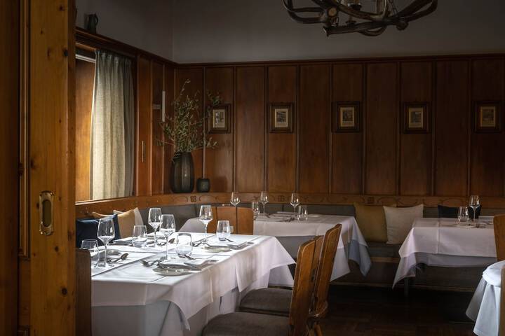 Dining 133 of 189