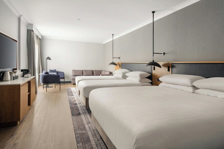 Room 45 of 118