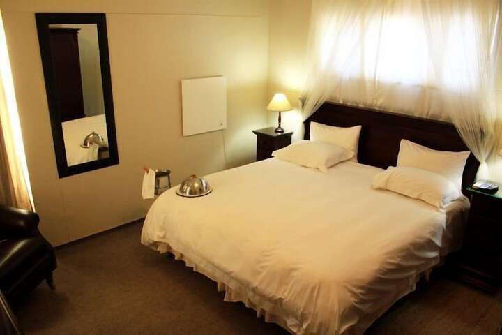 Room 3 of 41