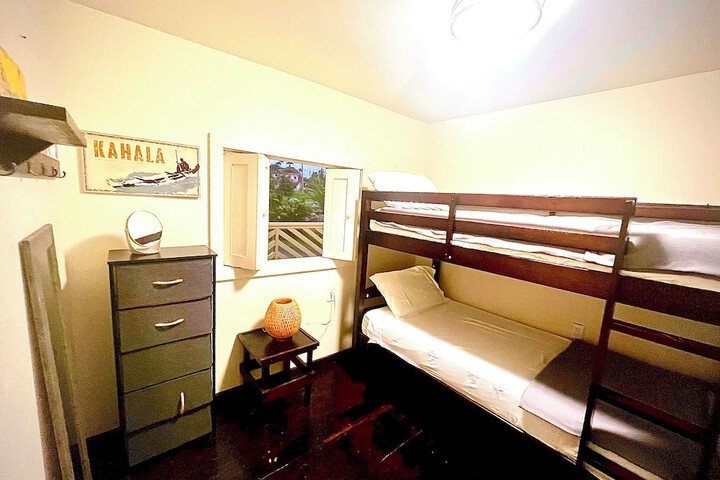 Room 10 of 52