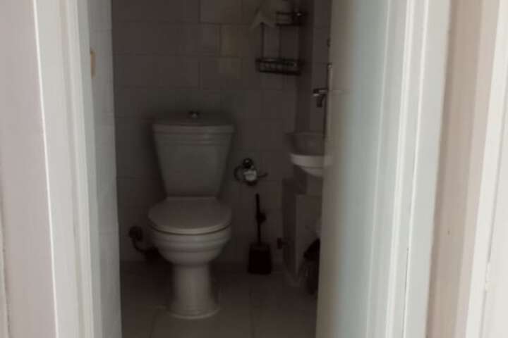 Room 7 of 11