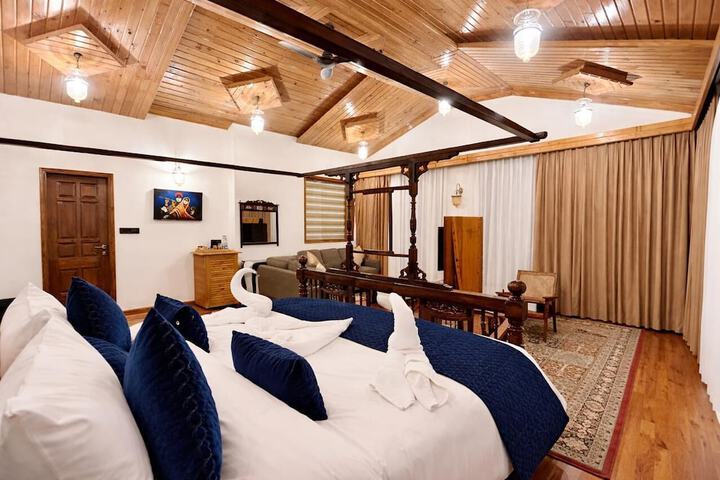 Room 13 of 60