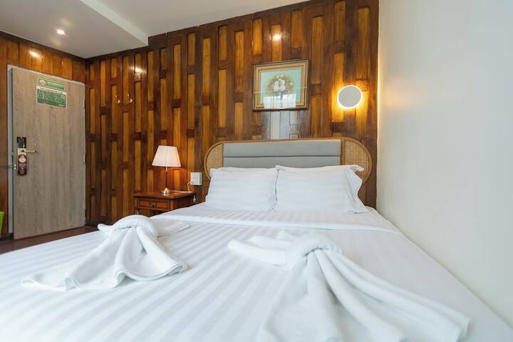 Room 32 of 132