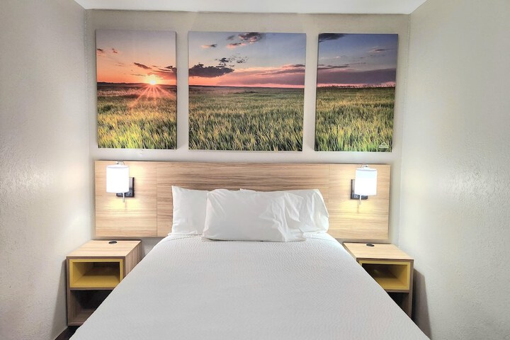 Room 19 of 28