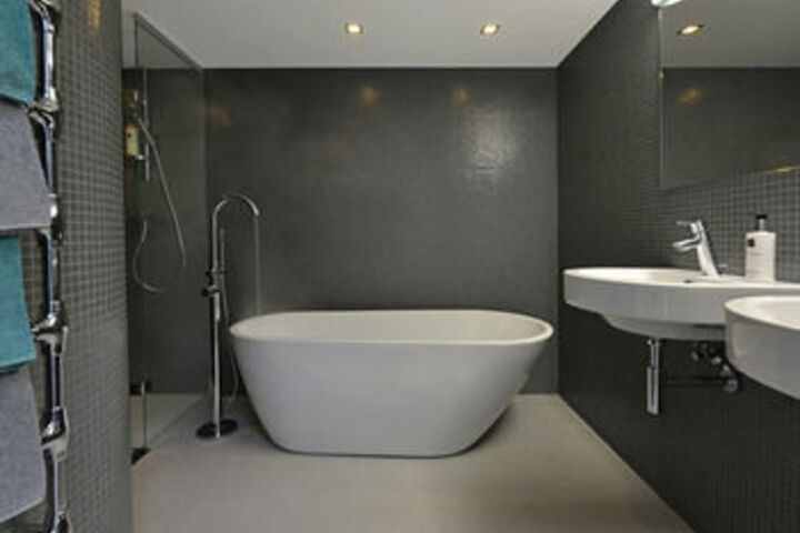 Room 4 of 43