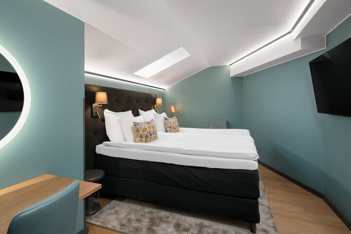 Room 17 of 70