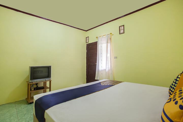 Room 13 of 24