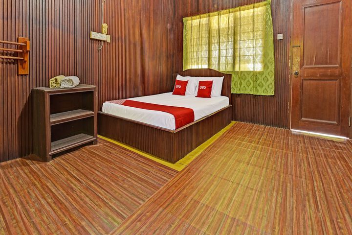 OYO 90278 Redzwans Beach Resort