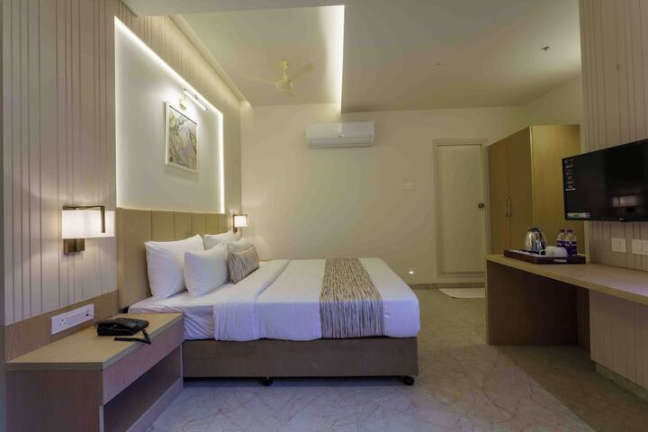 Room 49 of 97