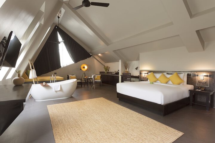 Room 12 of 219