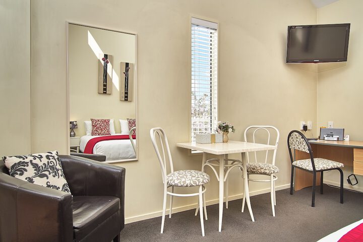 Room 7 of 48
