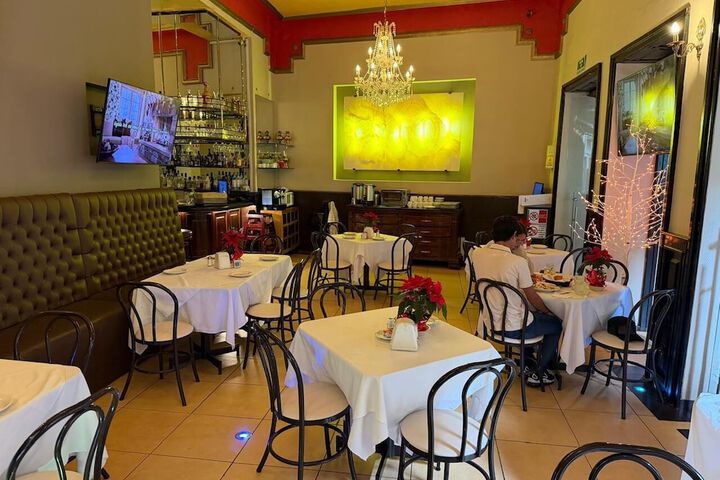 Dining Photos