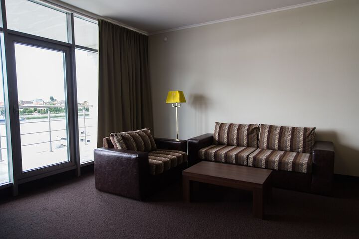 Room 14 of 110