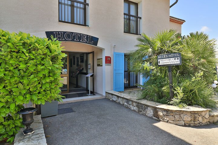 Hotel 37 of 48