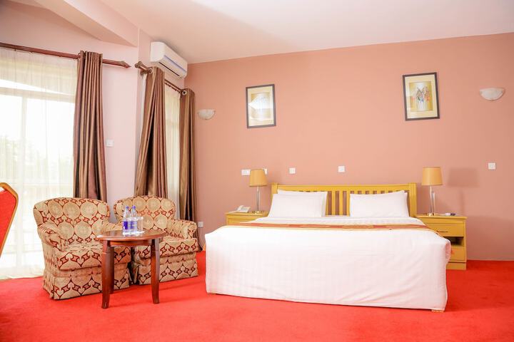 Room 10 of 51
