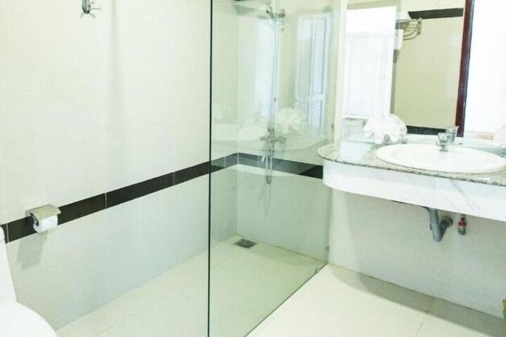 Room 20 of 29