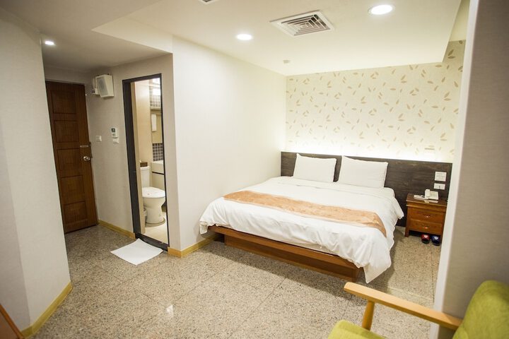 Room 14 of 139
