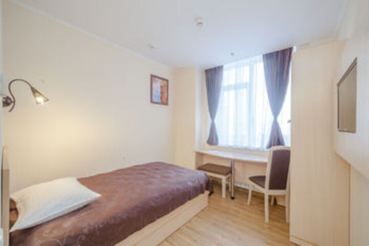 Room 13 of 44