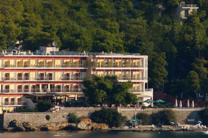 Hotel 72 of 72