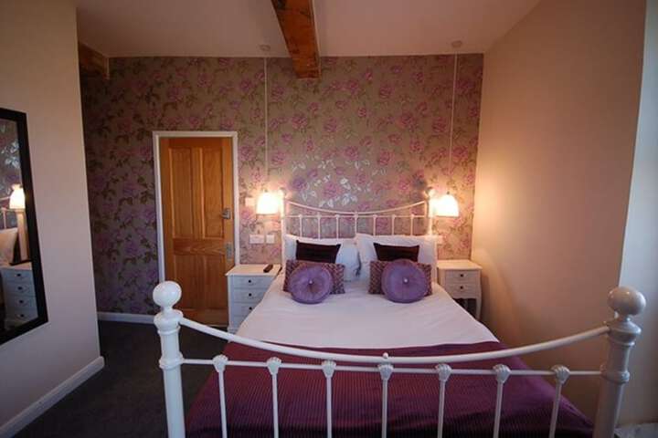 Room 8 of 25