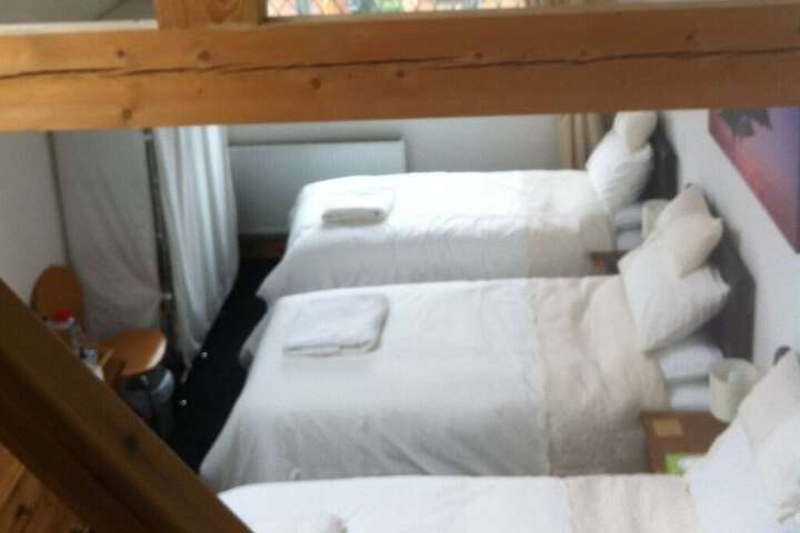 Room 4 of 43