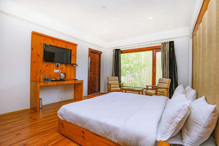 Room 13 of 24