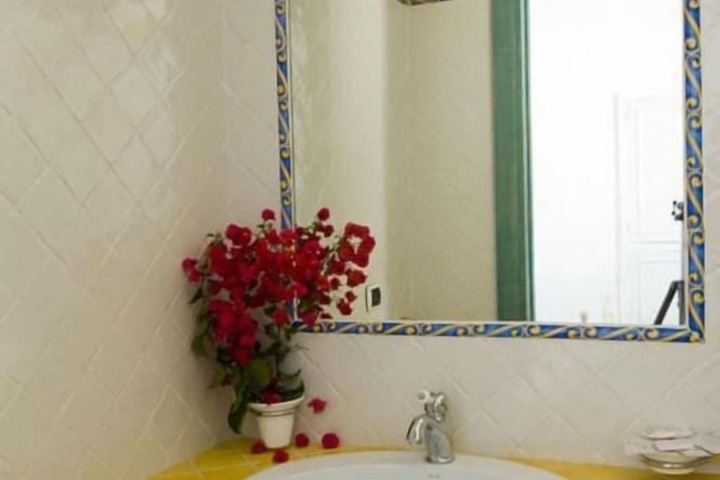 Bathroom Interior Photo