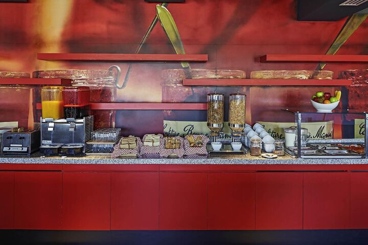 Breakfast/Coffee Service 11 of 43