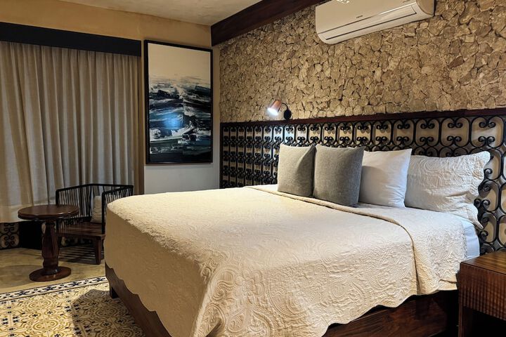 Room 37 of 160