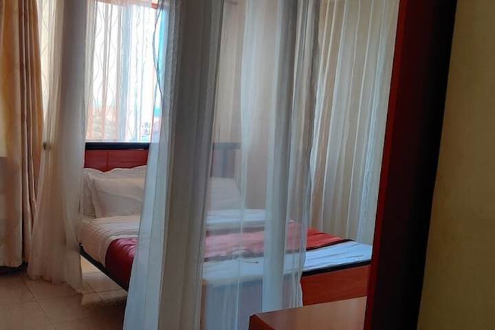 Room 7 of 23