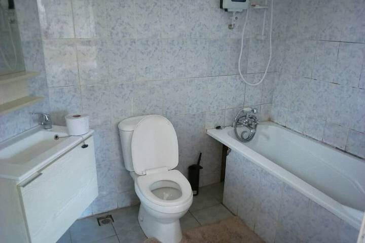 Room 3 of 4