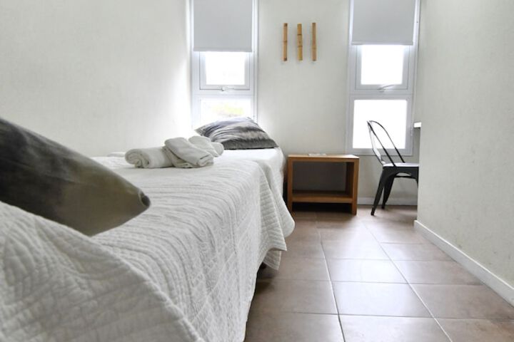 Room 13 of 118