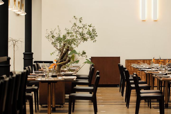 Dining 87 of 105