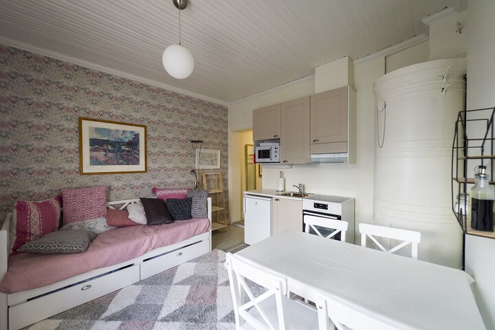 Room 21 of 34