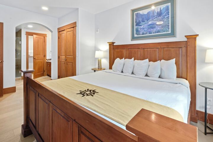Room 12 of 50