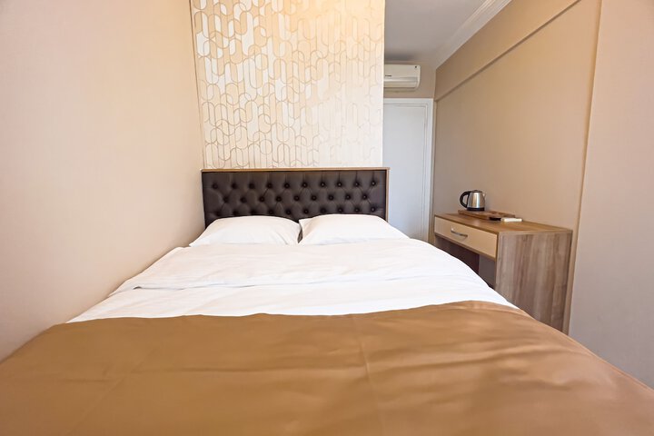 Room 10 of 23