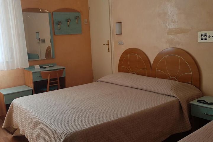 Room 14 of 56