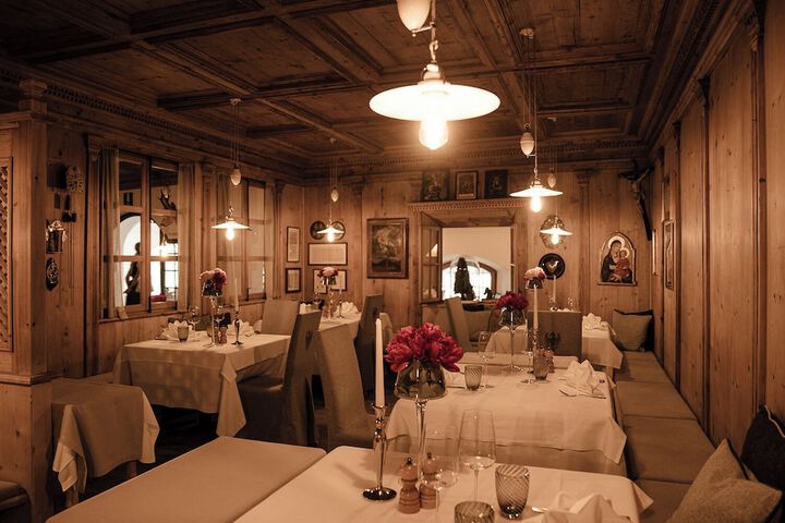 Dining 106 of 122