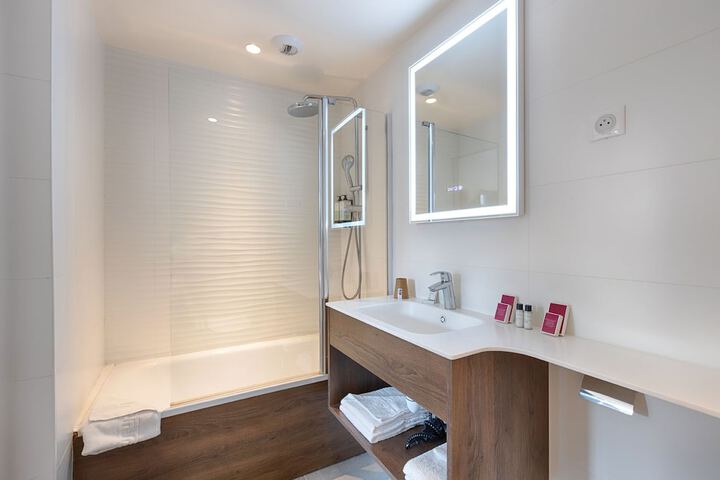 Clean Restrooms