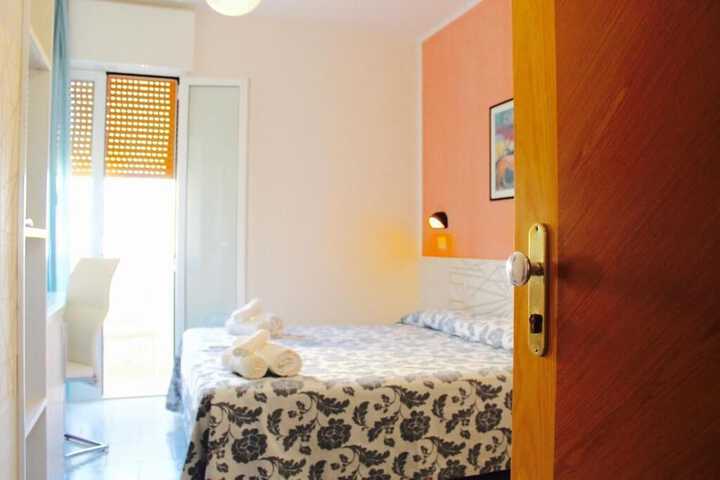 Room 4 of 23